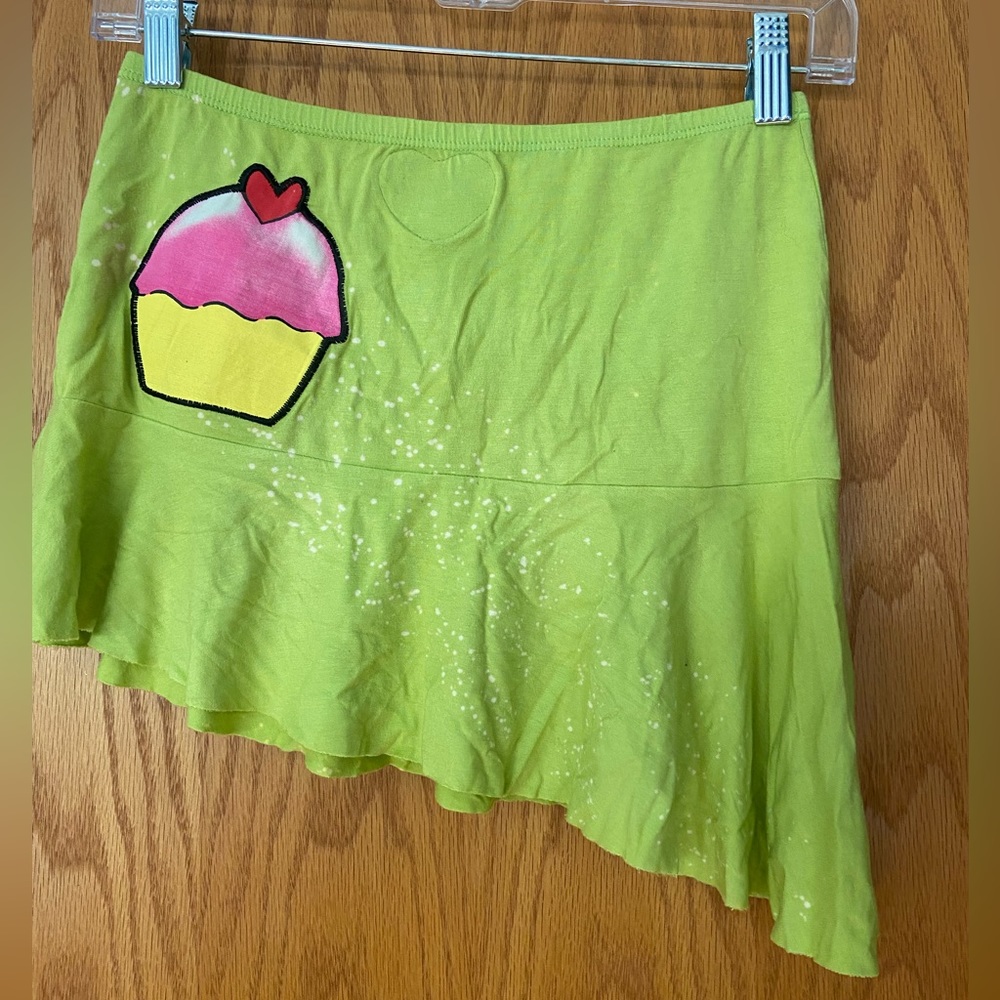 2000s Primp micro mini skirt with cupcake patch